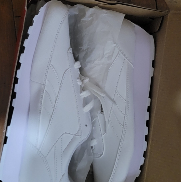 3 pairs of really nice boots and customized pink and red Nike Air max 90s. - Picture 9 of 11